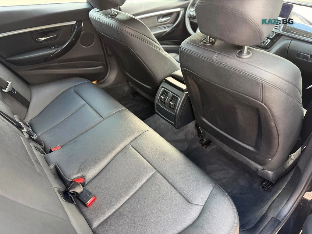 BMW 330 xDrive * M-Sport * АвтоКредит * (ЦЕНА ДО БГ) * , снимка 10 - Автомобили и джипове - 56085703