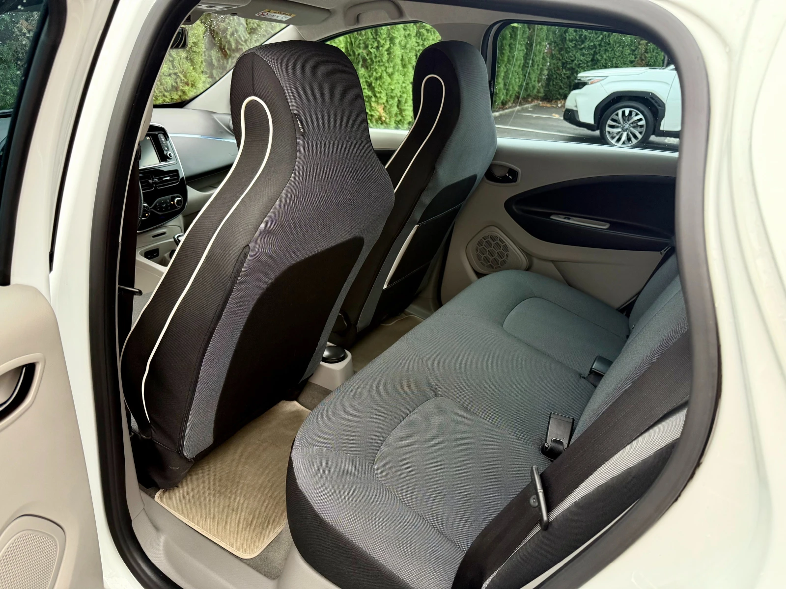Renault Zoe 22kW* ����������* �����.�������* ������ �� | Mobile.bg � ����������� 9