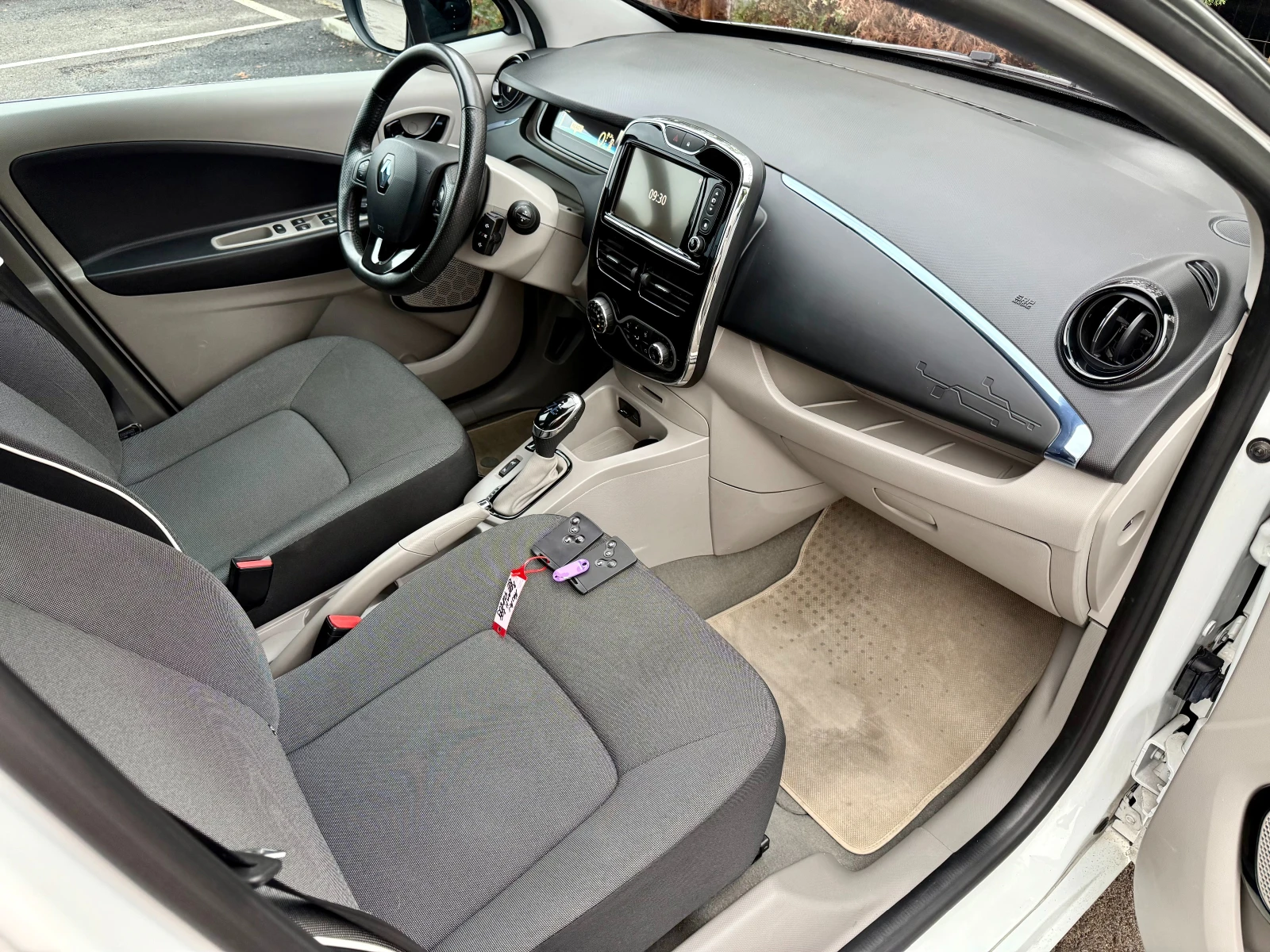 Renault Zoe 22kW* ����������* �����.�������* ������ �� | Mobile.bg � ����������� 10
