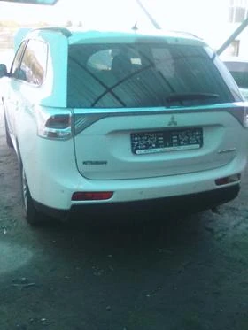 Mitsubishi Outlander 2.0i 2.2D 5бр, снимка 6