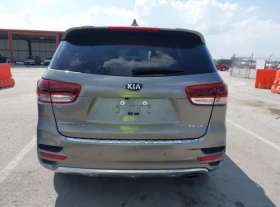 Kia Sorento 5+ 2, двойна панорама, подгреви  - 28900 лв. / 14776.34 € - 21514303 12