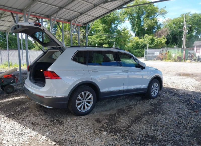 VW Tiguan 2.0T SEL 4X4, снимка 6 - Автомобили и джипове - 48024757