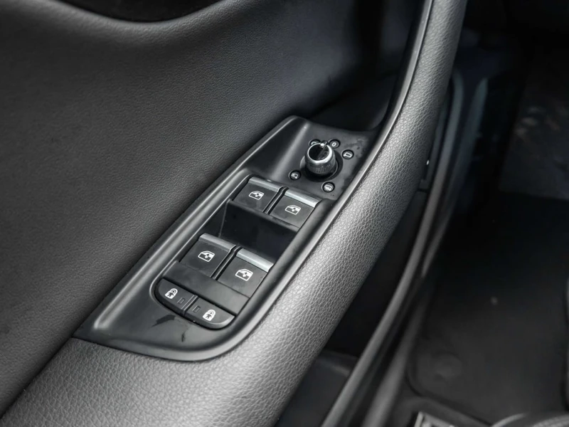 Audi Q7 * quattro Premium * CARFAX * ЦЕНА ДО БГ, снимка 12 - Автомобили и джипове - 53214536