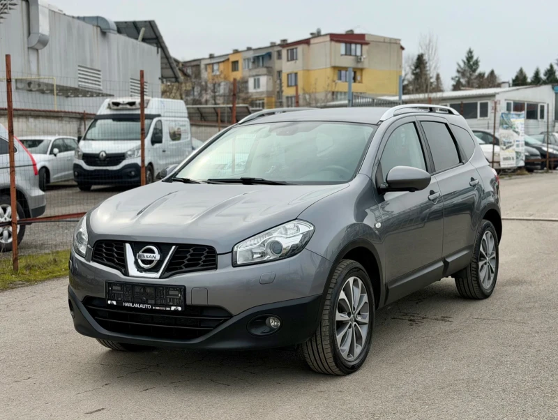 Nissan Qashqai 2.0i Premium keyless go Panorama 4x4 7mesta, снимка 17 - Автомобили и джипове - 53565913