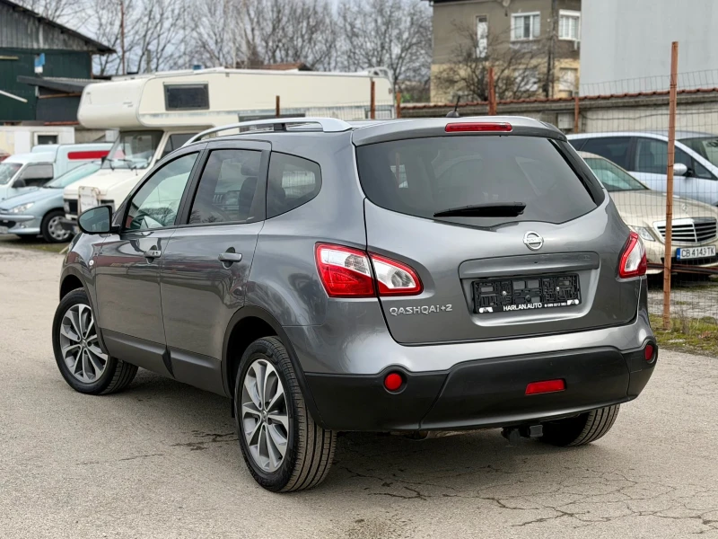 Nissan Qashqai 2.0i Premium keyless go Panorama 4x4 7mesta, снимка 3 - Автомобили и джипове - 53565913