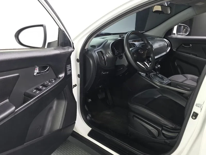 Kia Sportage Diesel 2Wd Tlx Luxury, снимка 10 - Автомобили и джипове - 55046706