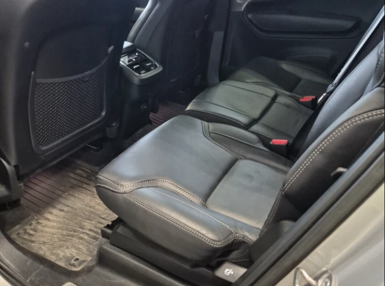 Volvo Xc90 B6* ULTIMATE* ОБДУХ* HUD* ADAPTIVE CRUISE* 7-месте, снимка 11 - Автомобили и джипове - 56294093