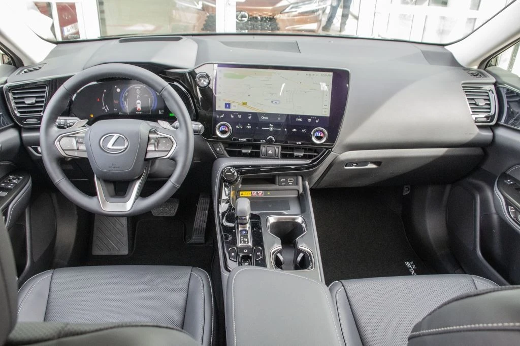 Lexus NX 350h НОВ!/2.5 HYBRID/4X4/360/HUD/EXECUTIVE/657 - изображение 6