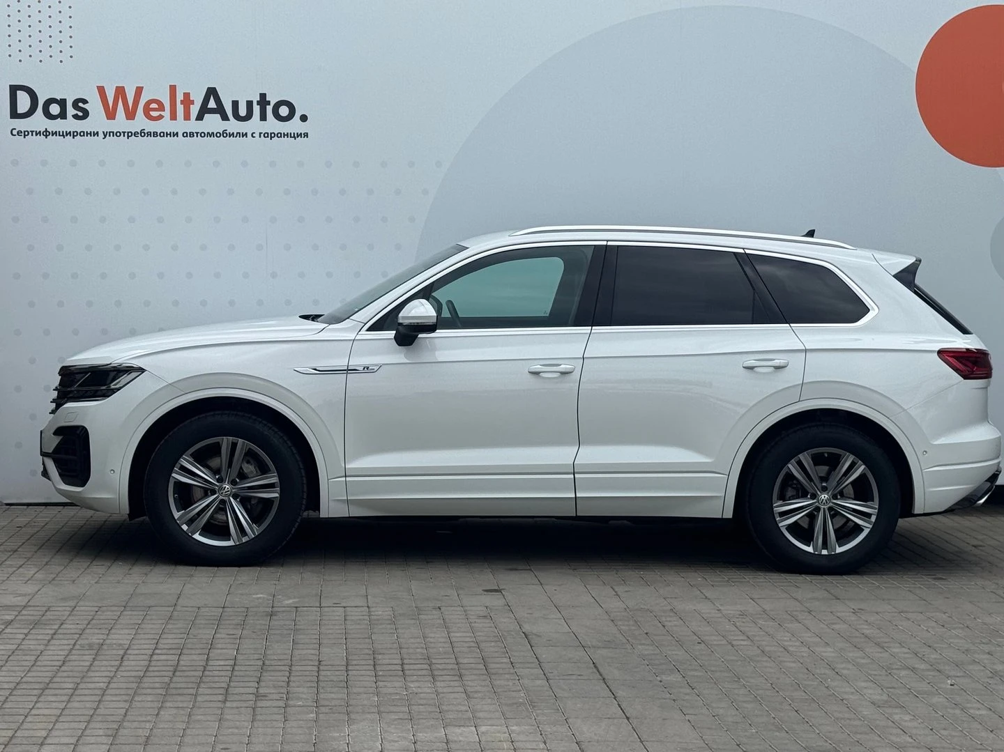 VW Touareg V6 TDI BMT 4MOTION - изображение 4