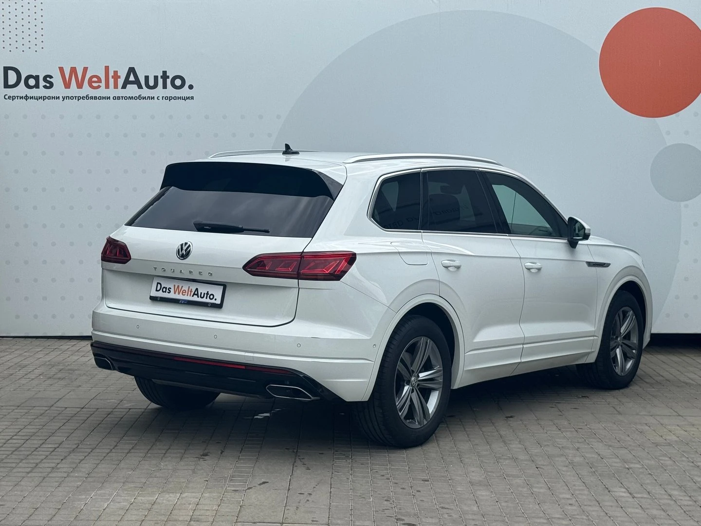 VW Touareg V6 TDI BMT 4MOTION - изображение 2