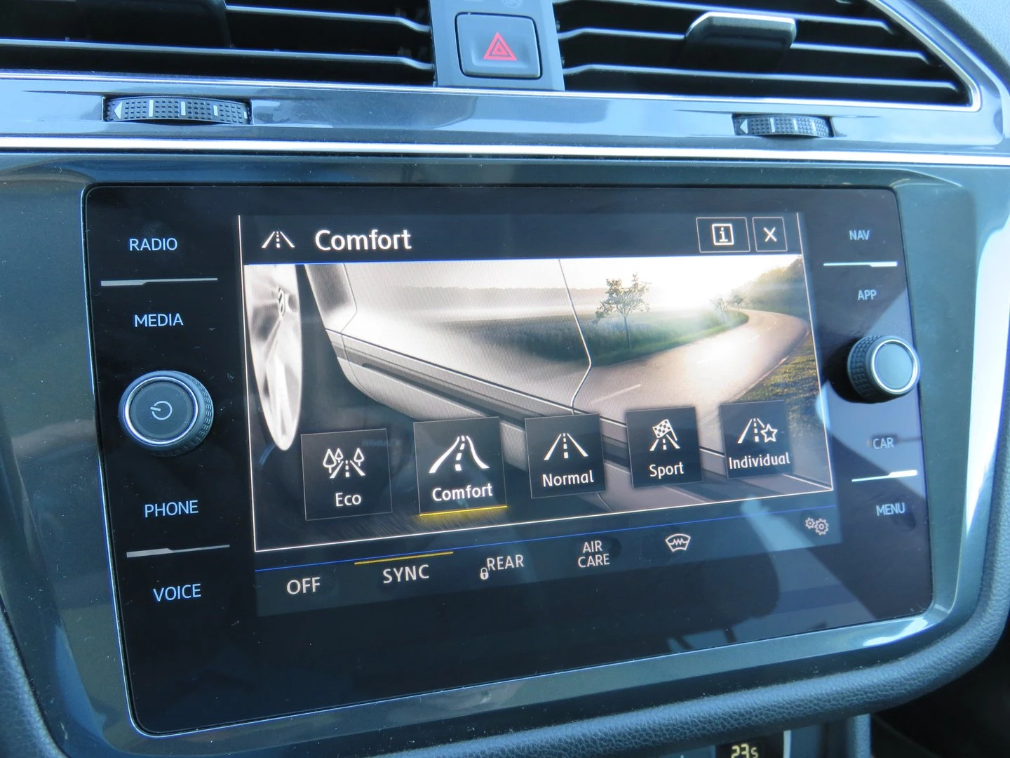 VW Tiguan LWB Highline 2.0TSI 4MOTION BMT | Mobile.bg � ����������� 16