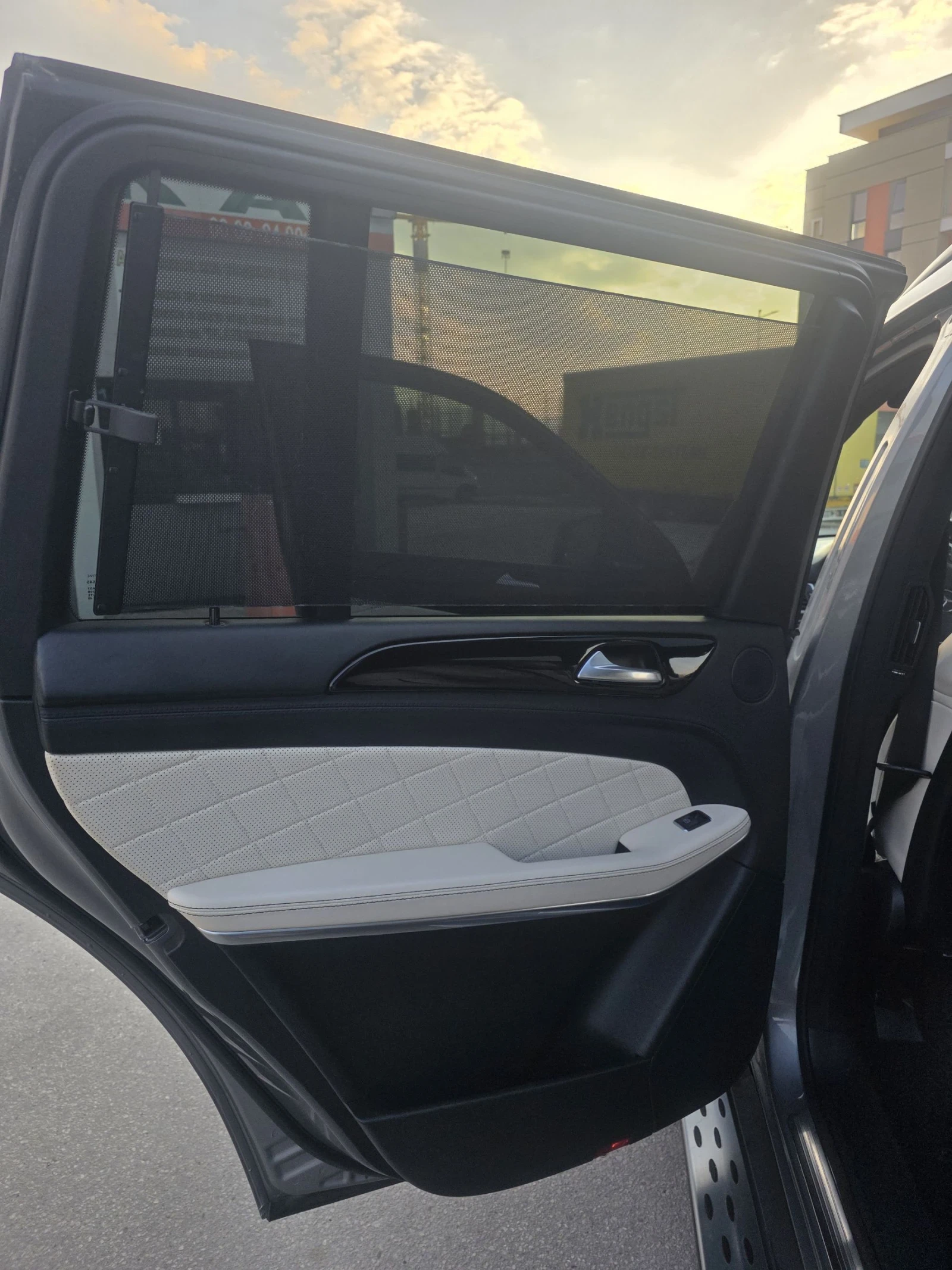 Mercedes-Benz GL 550, снимка 12 - Автомобили и джипове - 53880638