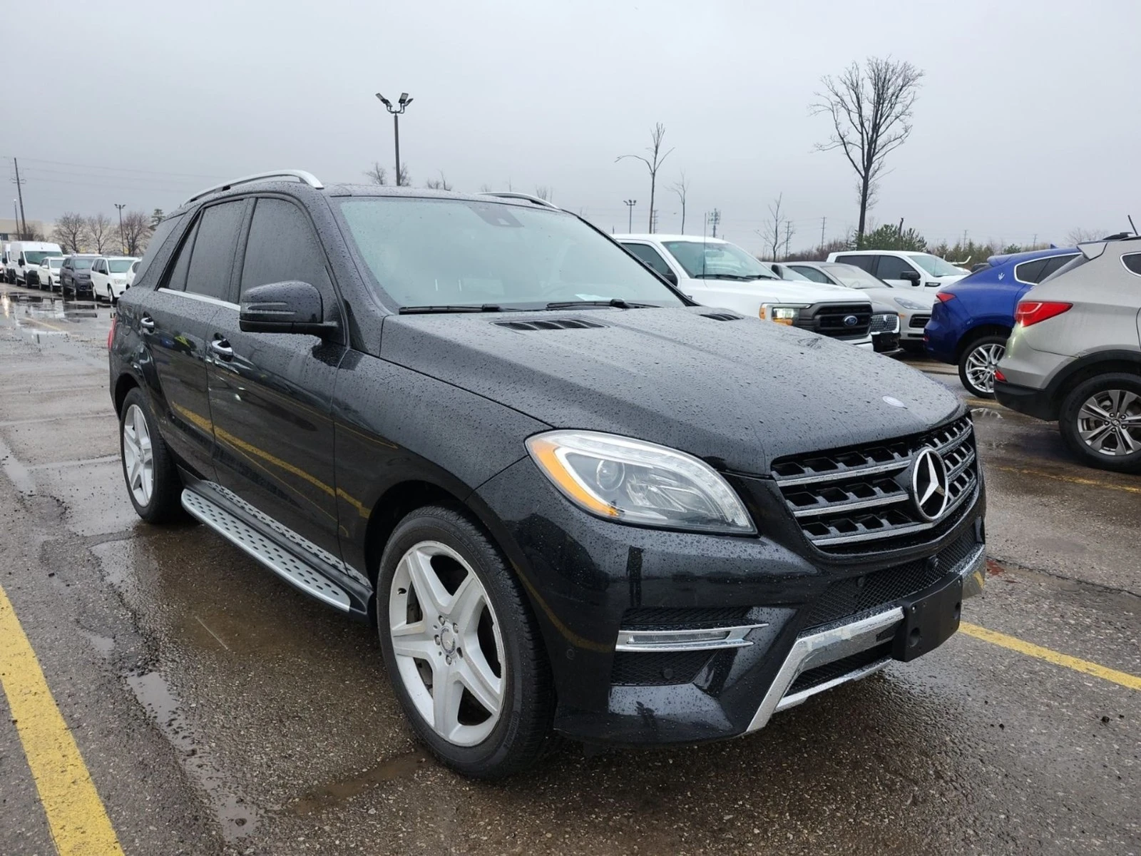 Mercedes-Benz ML 350 AMG LINE/KEYLESS/NAVI/LANE ASSIST, снимка 2 - Автомобили и джипове - 54194064