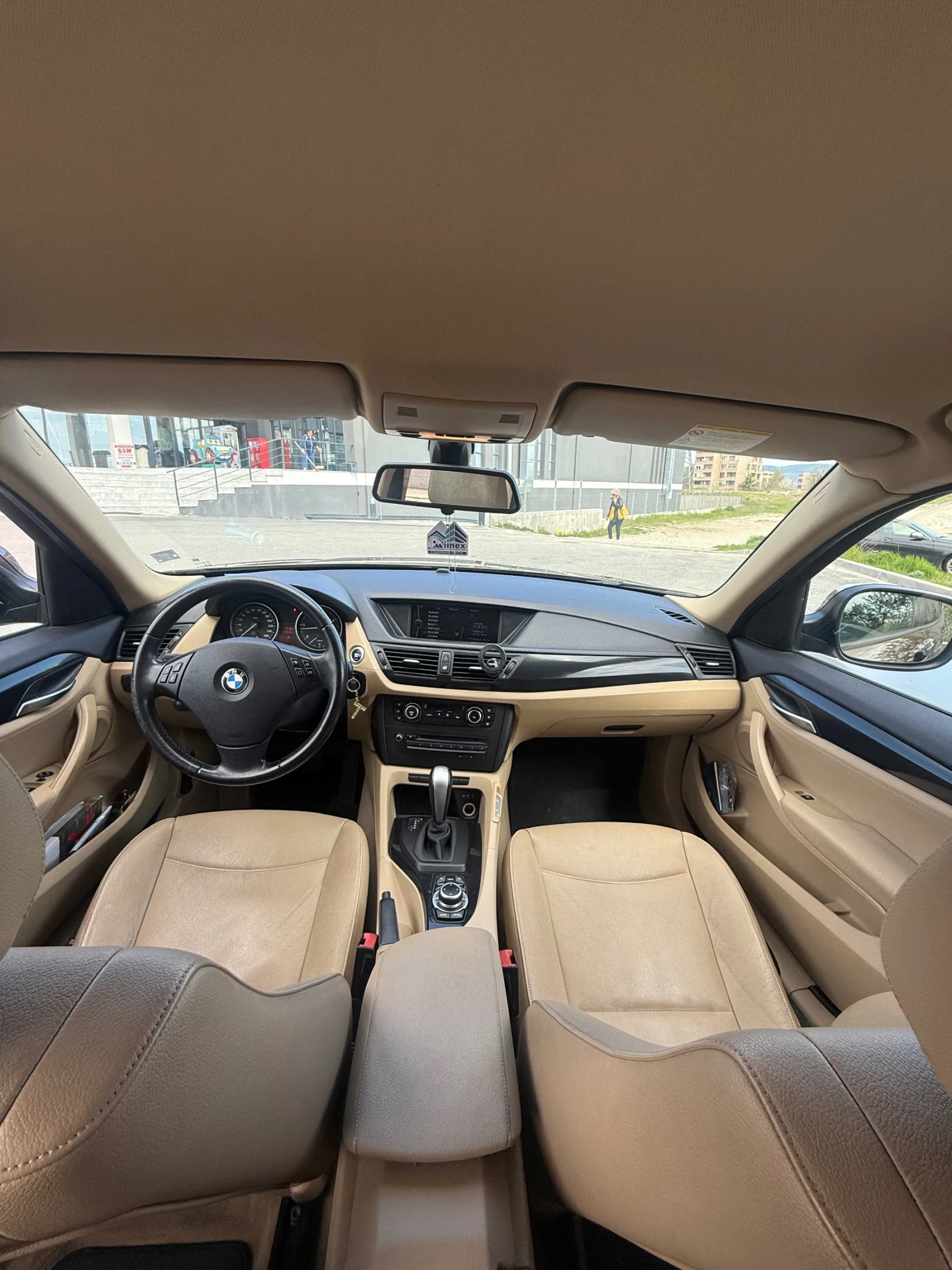 BMW X1 2.0xDrive, снимка 8 - Автомобили и джипове - 54235097