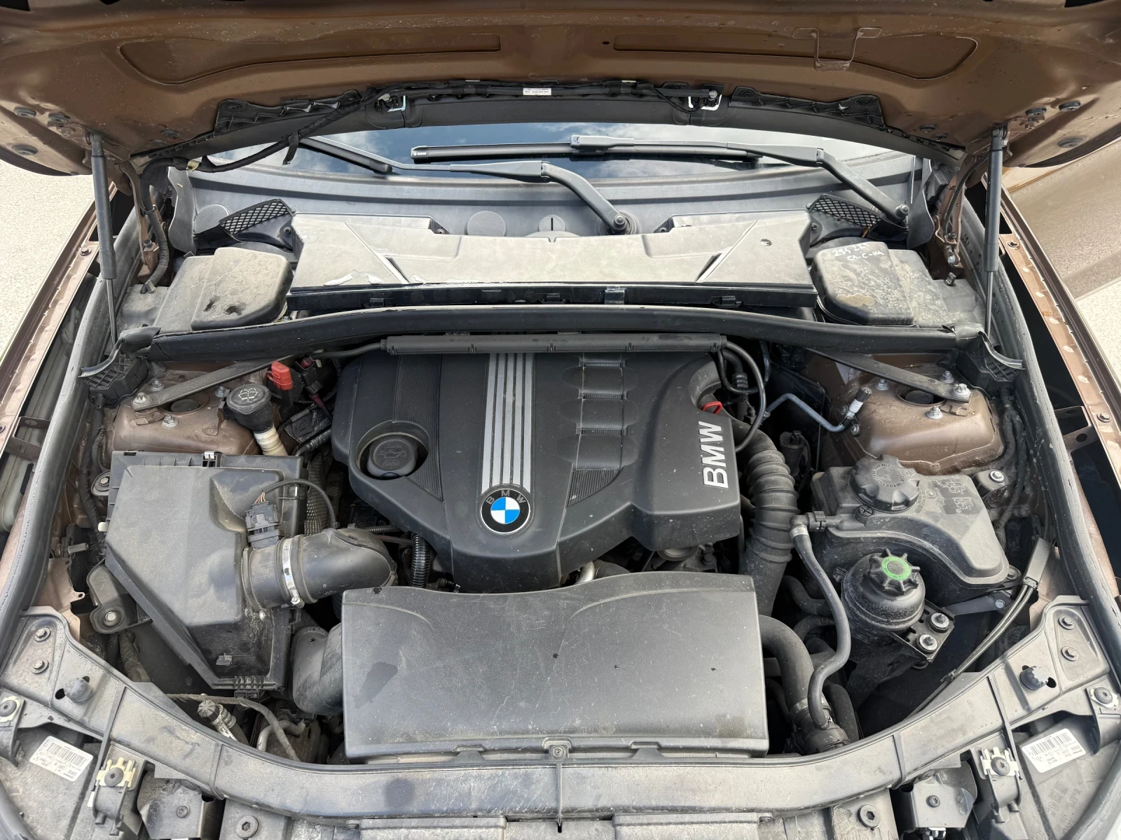 BMW X1 2.0xDrive, снимка 11 - Автомобили и джипове - 54235097