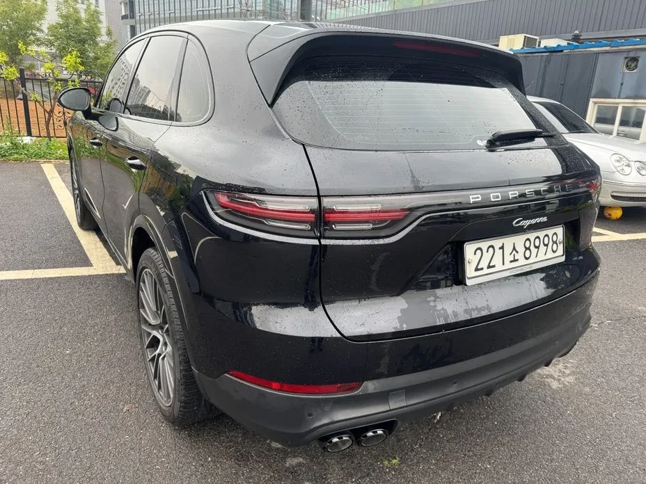 Porsche Cayenne RED * 360 * ПОДГРЕВ/ОБДУХ * LANE ASSIST , снимка 3 - Автомобили и джипове - 54724798
