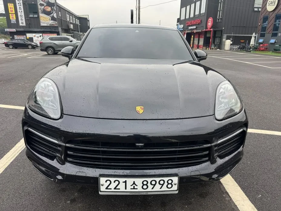 Porsche Cayenne RED * 360 * ПОДГРЕВ/ОБДУХ * LANE ASSIST , снимка 2 - Автомобили и джипове - 54724798