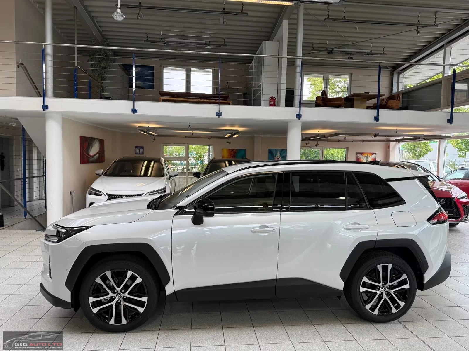 Toyota Rav4 НОВ!/LOUNGE/194HP/PANO/360/4X4/HUD/JBL/MEMO/490q, снимка 3 - Автомобили и джипове - 55318669