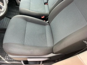 VW Caravelle 2.0TDI VIP/LED/8+ 1/XENON/NAVI/KLIMATRONIK/UNIKAT, снимка 11