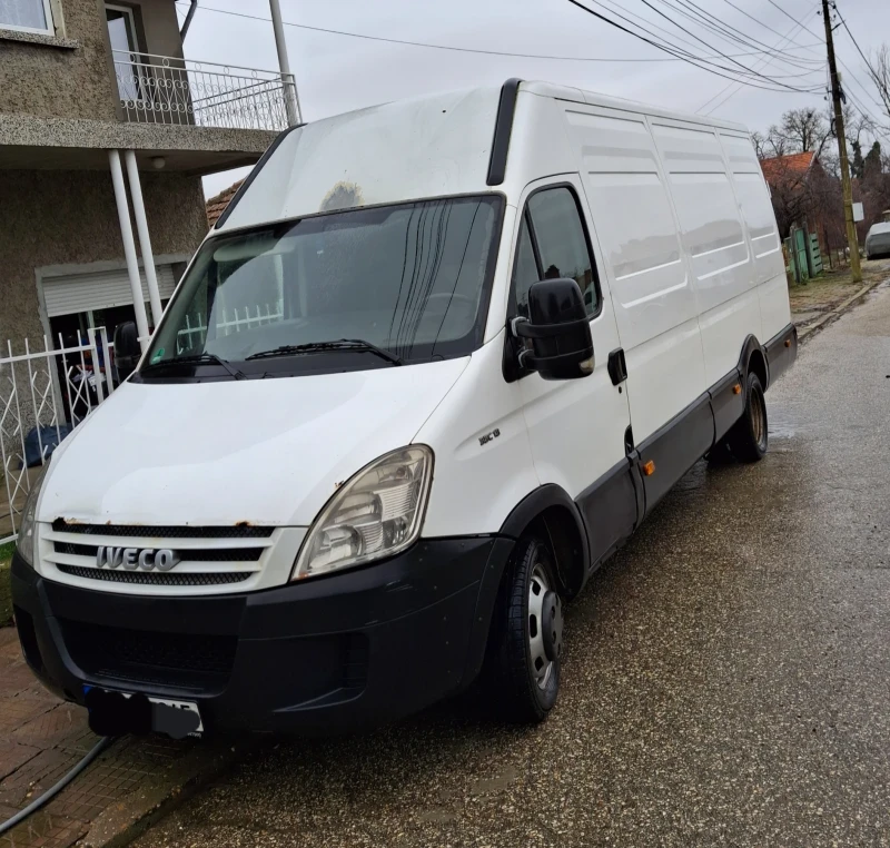 Iveco Daily 2.3 126к.с двойна гума Б категория, снимка 1 - Бусове и автобуси - 48509523