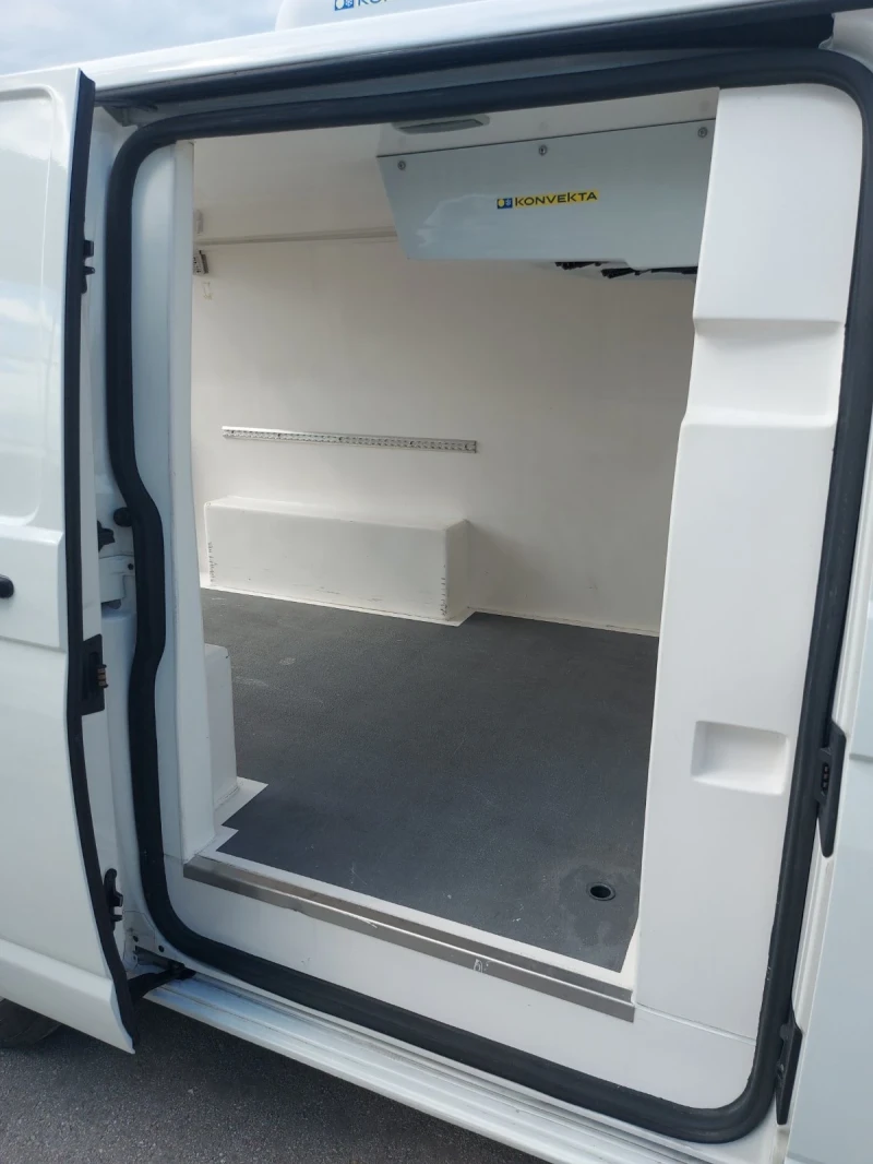 VW Transporter Ориг.КМ и БОЯ, снимка 8 - Бусове и автобуси - 50465174