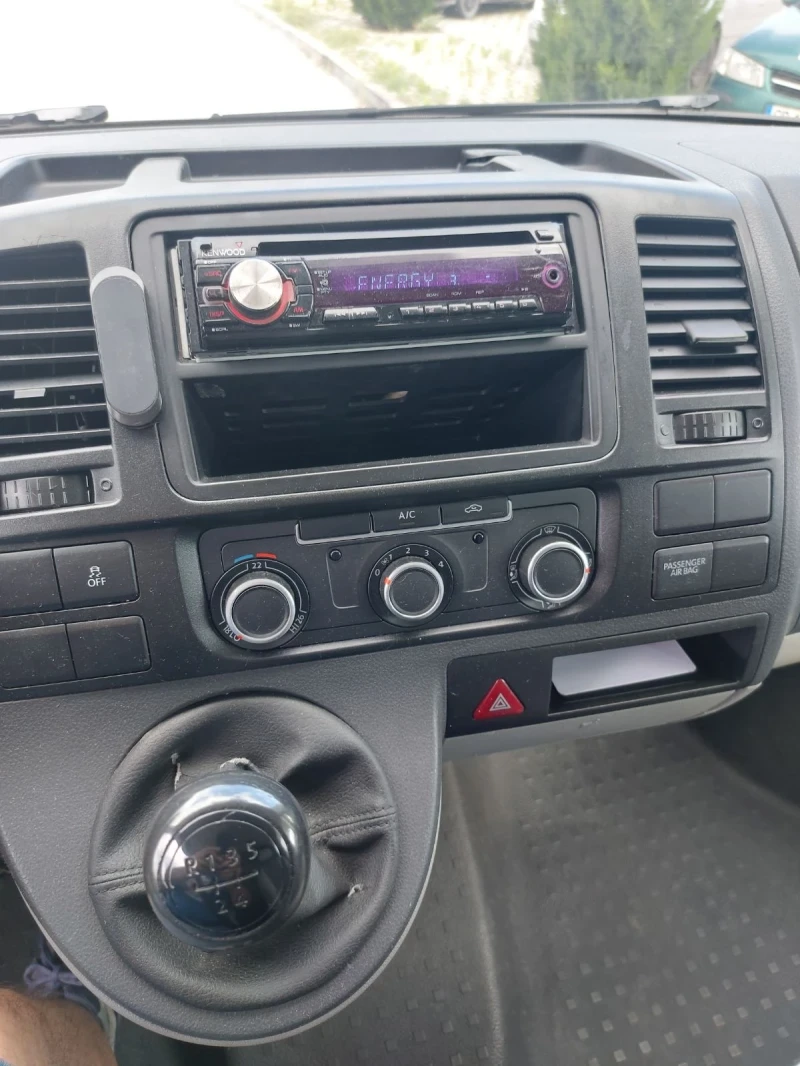 VW Transporter Ориг.КМ и БОЯ, снимка 11 - Бусове и автобуси - 50465174