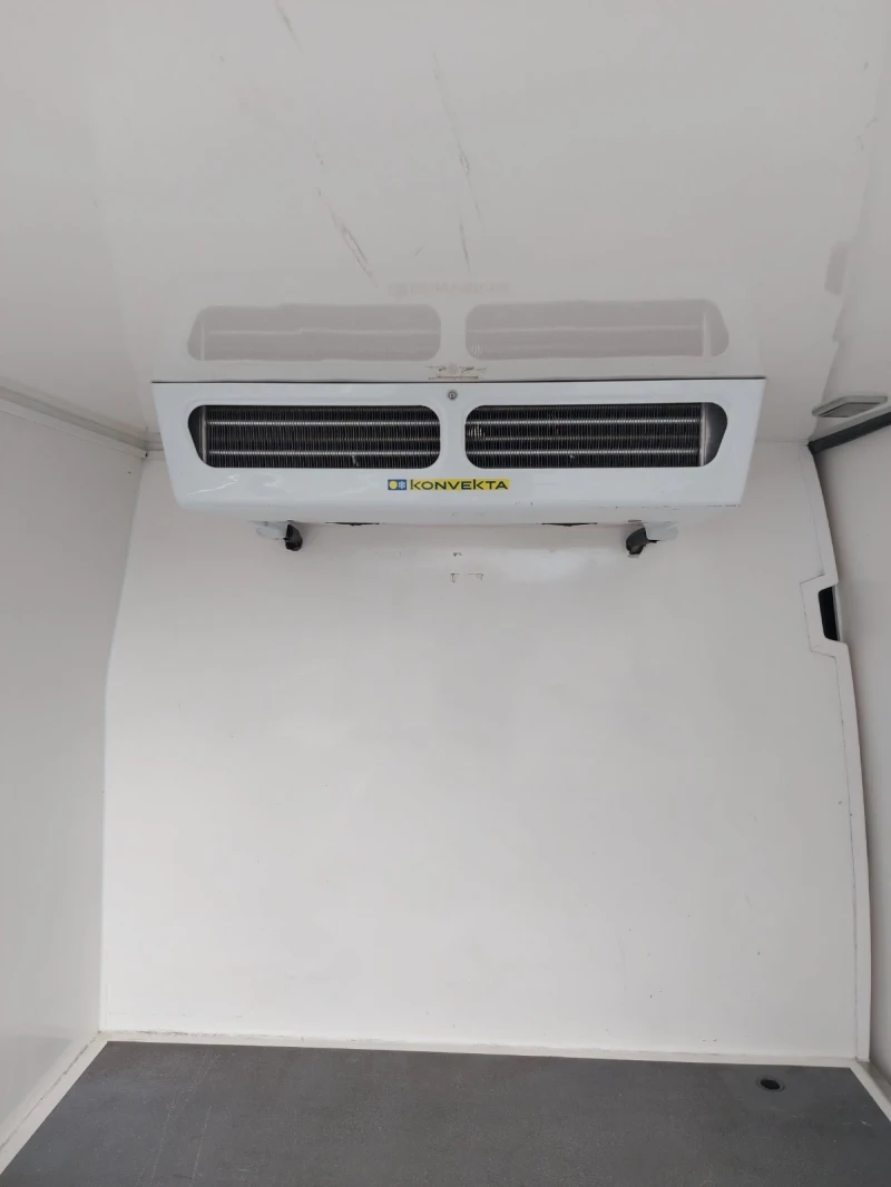 VW Transporter Ориг.КМ и БОЯ, снимка 14 - Бусове и автобуси - 50465174