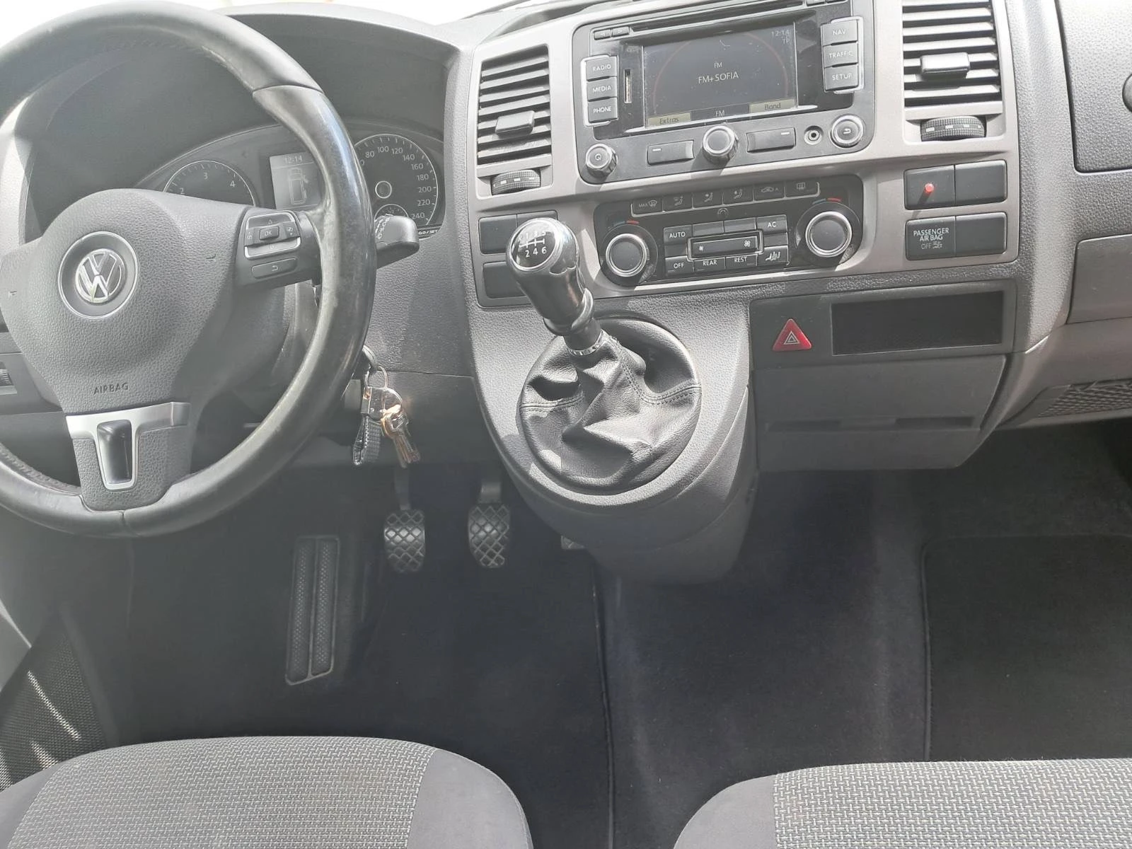 VW Caravelle 2.0 BiTDI - изображение 6