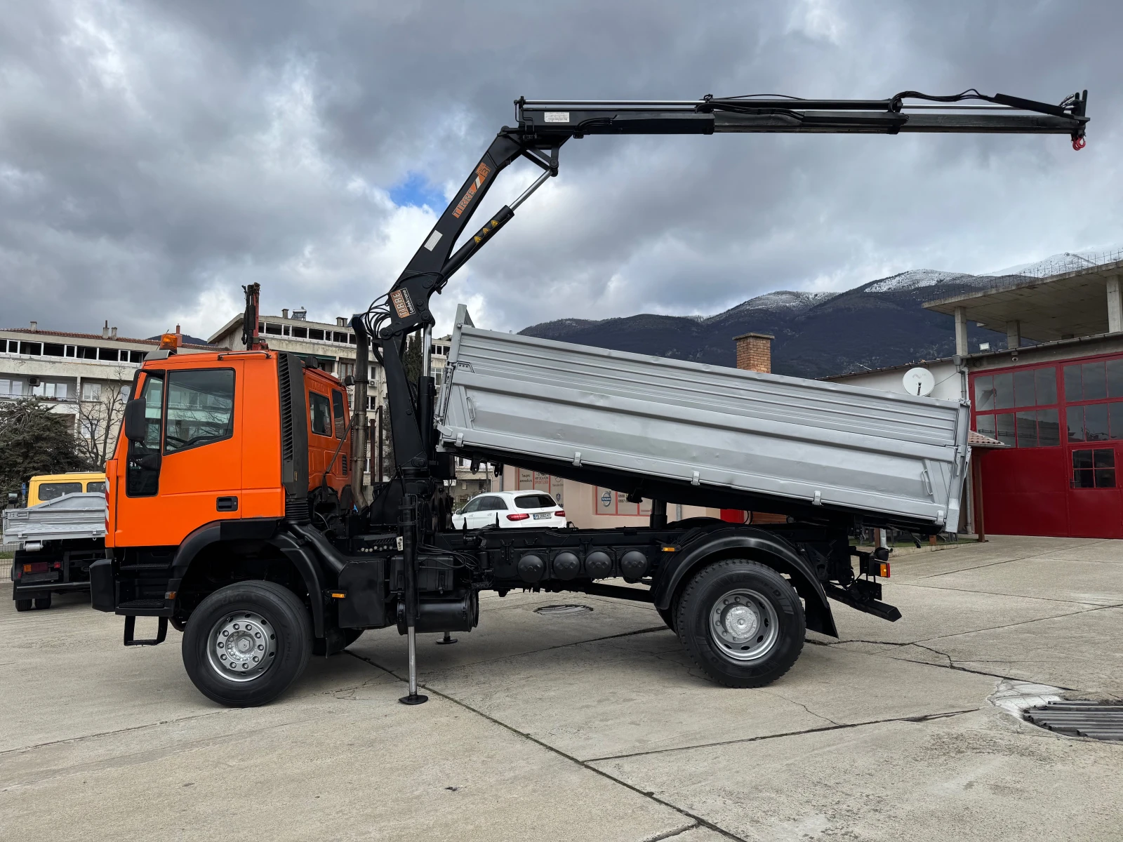 Iveco 190-32 ���������� �������� 4.50�, ���� ����� 131 | Mobile.bg � ����������� 2