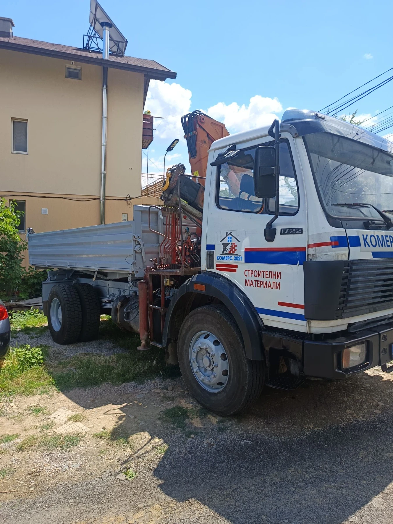 Mercedes-Benz 1722 Самосвал с кран