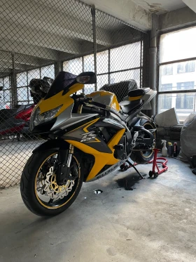 Suzuki Gsxr 600 K8, снимка 2