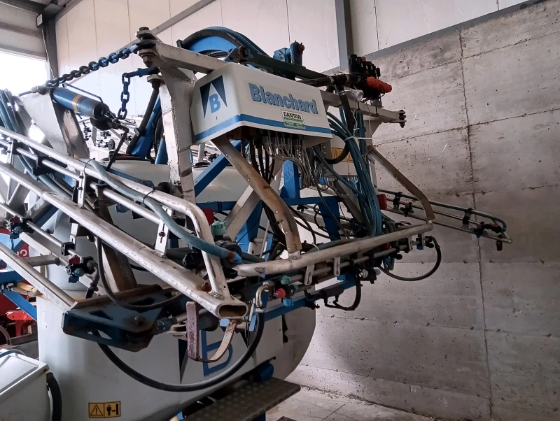 Пръскачка Berthoud, снимка 4 - Селскостопанска техника - 53280852