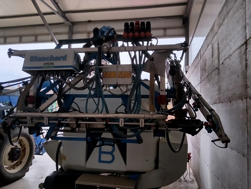 Пръскачка Berthoud, снимка 5 - Селскостопанска техника - 53280852