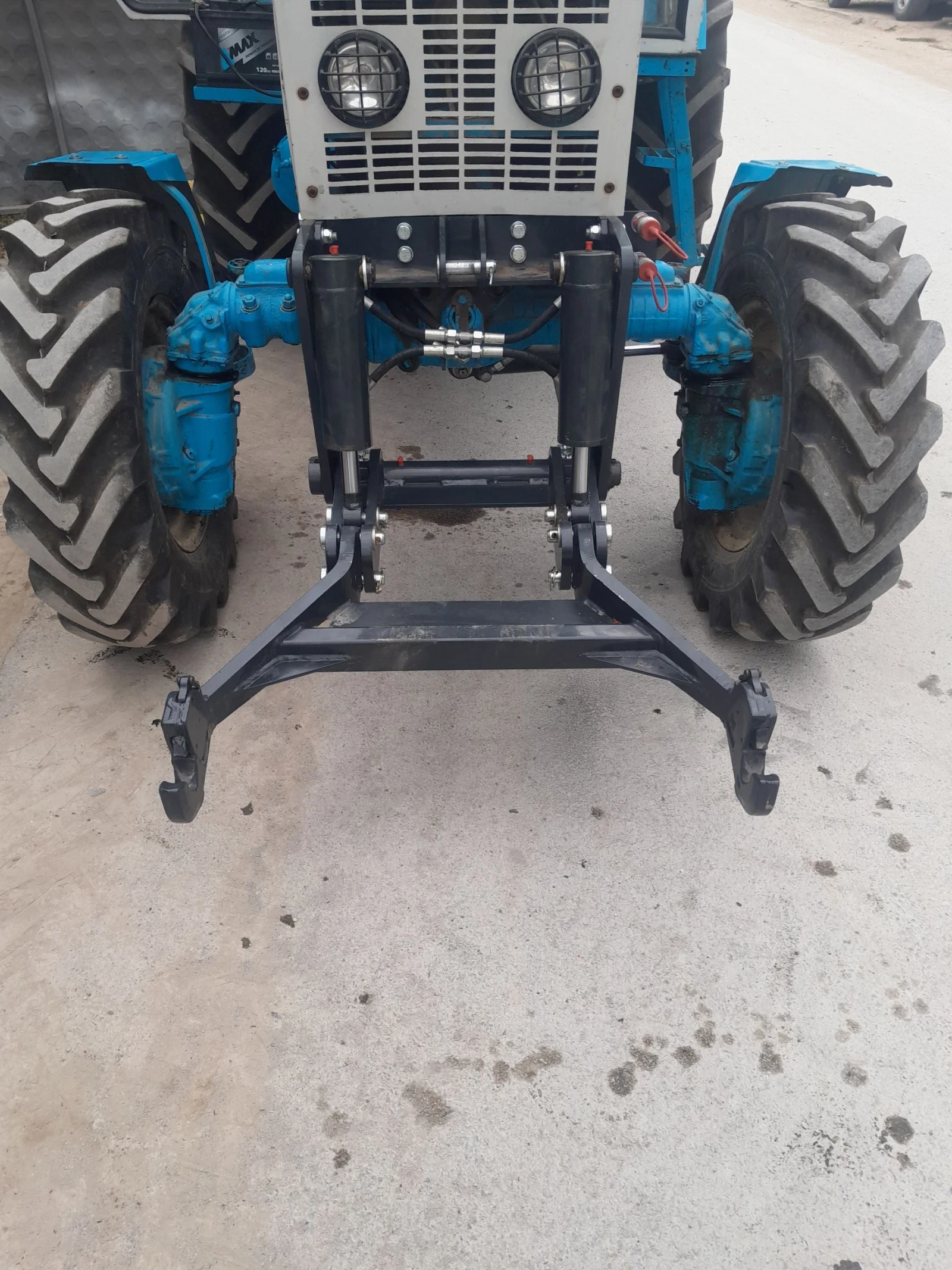 Трактор Болгар Тк82 , снимка 1