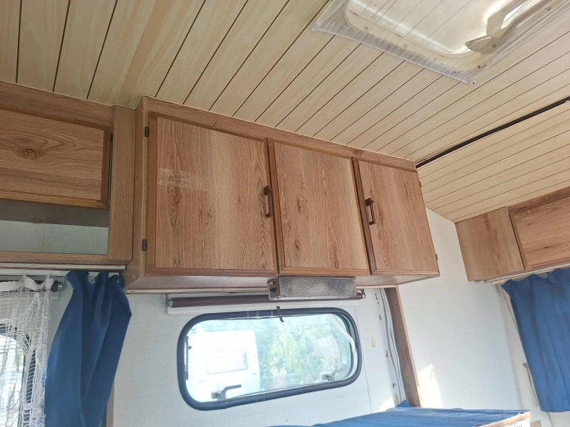 Каравана Burstner city, снимка 7 - Каравани и кемпери - 52079533