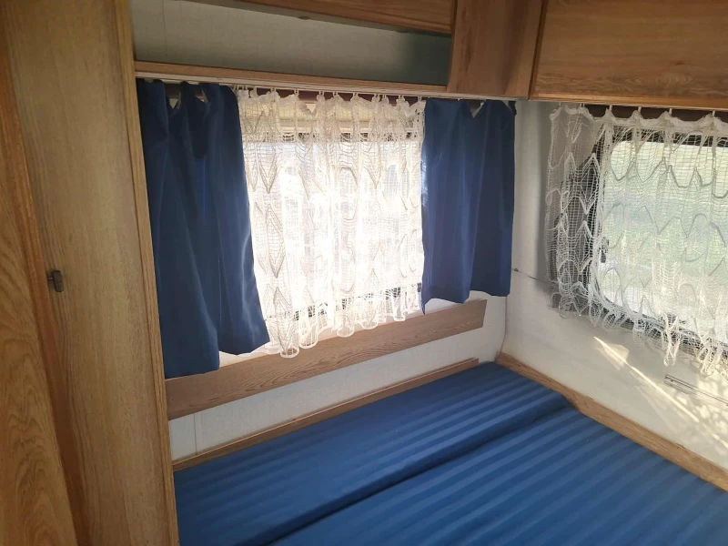 Каравана Burstner city, снимка 6 - Каравани и кемпери - 52079533