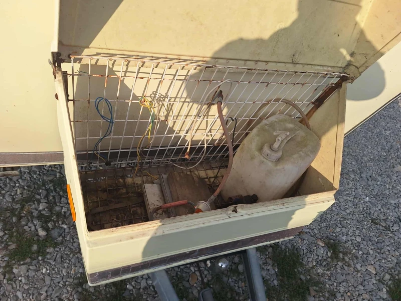 Каравана Burstner city, снимка 3 - Каравани и кемпери - 52079533