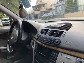 Mercedes-Benz E 220, снимка 6