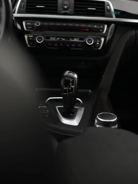 BMW 330 xDrive* AвтоКредит* (ЦЕНА ДО БГ), снимка 16