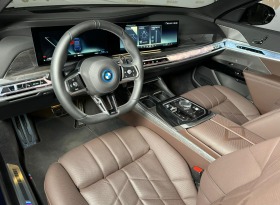 BMW 760 M760E xDrive B&W панорама памет мултимедия отзад, снимка 7 - Автомобили и джипове - 45234398