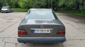 Mercedes-Benz E 200, снимка 4