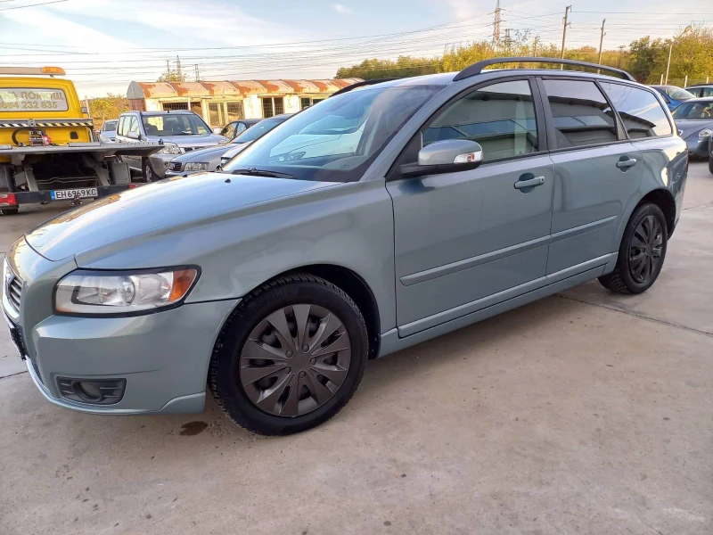 Volvo V50 2.0d *FACE*NOVA*UNIKAT*, снимка 3 - Автомобили и джипове - 38248161