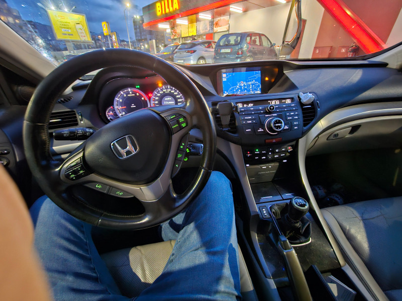 Honda Accord, снимка 6 - Автомобили и джипове - 45286993