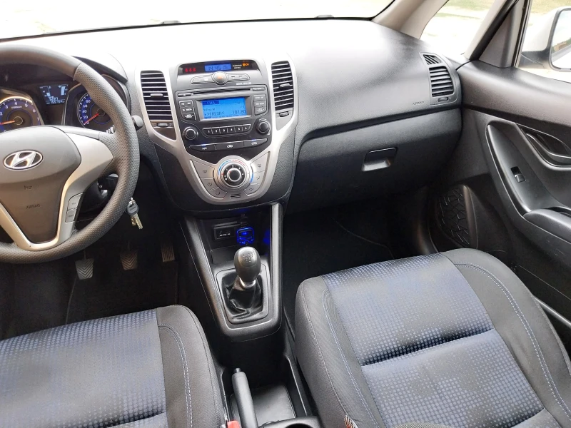 Hyundai Ix20 IX20 1.4 i// blue//.Отлична euro5B, снимка 17 - Автомобили и джипове - 47286107