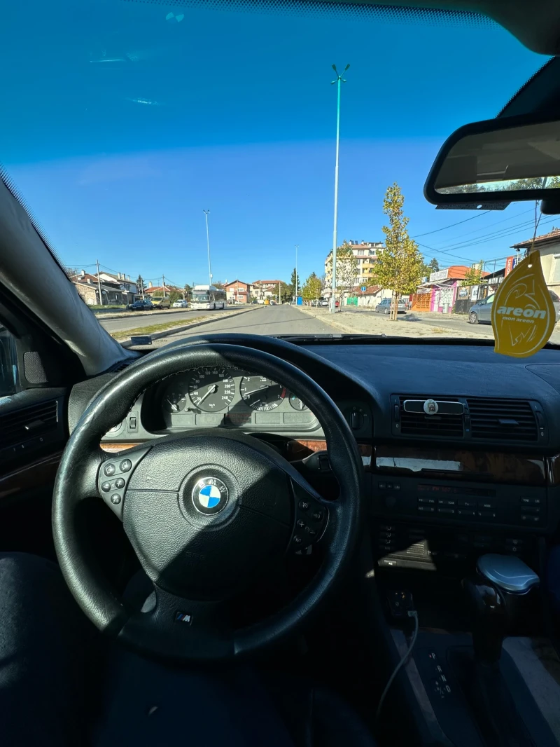 BMW 528 Lpg, снимка 16 - Автомобили и джипове - 47734954