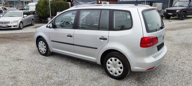 VW Touran 1.6TDI , снимка 4 - Автомобили и джипове - 48233971