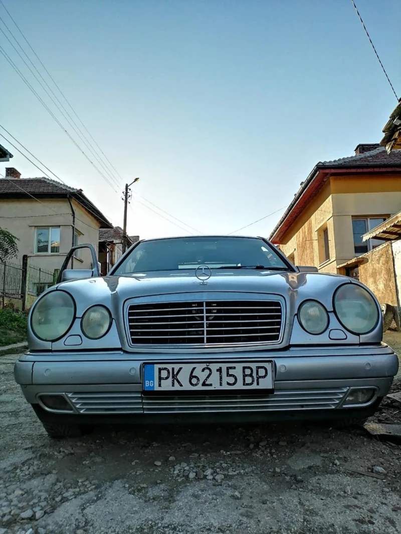 Mercedes-Benz E 280 Цена до 10.12, снимка 3 - Автомобили и джипове - 51206052