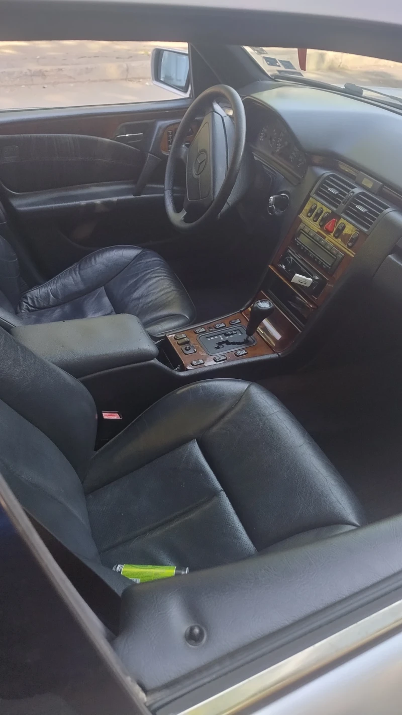 Mercedes-Benz E 280 Цена до 10.12, снимка 5 - Автомобили и джипове - 51206052