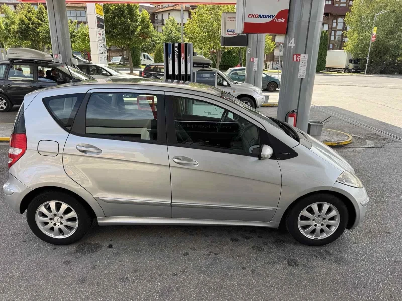 Mercedes-Benz A 180 2.0D. 110kc. 6 скорости, снимка 3 - Автомобили и джипове - 52848758