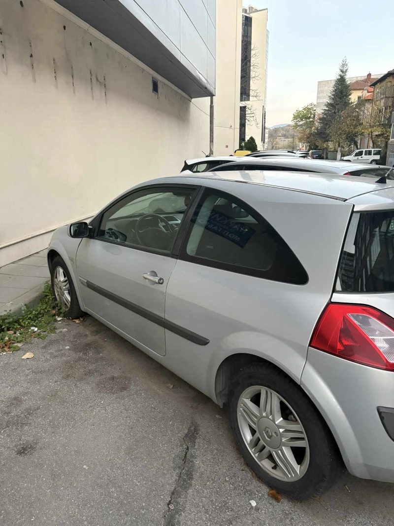 Renault Megane, снимка 4 - Автомобили и джипове - 52528754